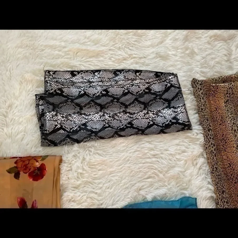 4 piece head wrap/scarf lot